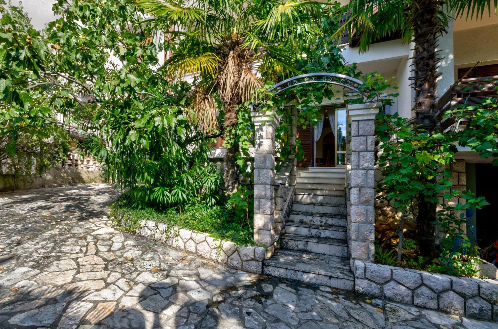 Villa Nada Crikvenica Exterior photo